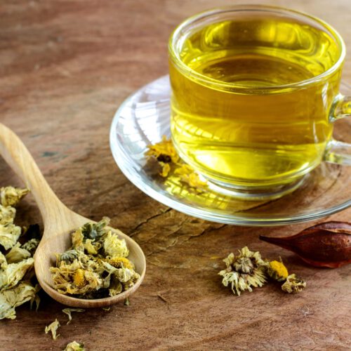 Chrysanthemen-Blüten-Tee