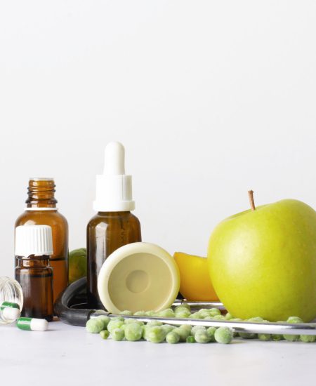 close-up-bottles-with-oil-pills-table_Vitalität (27.2.24)